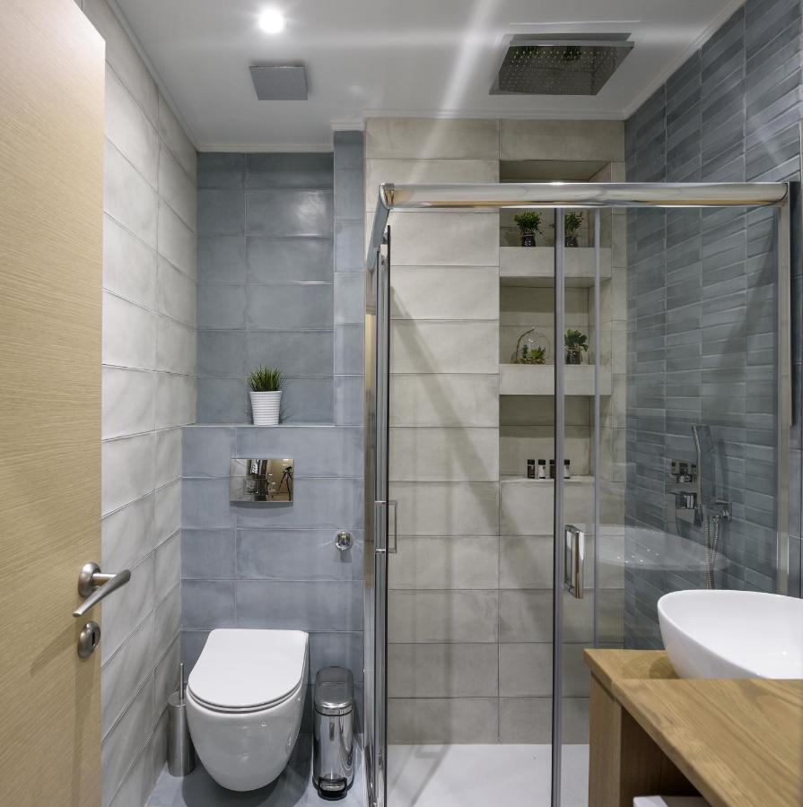 Τhe Half Root Suite In The Heart Of City Center Thessaloníki Exteriör bild