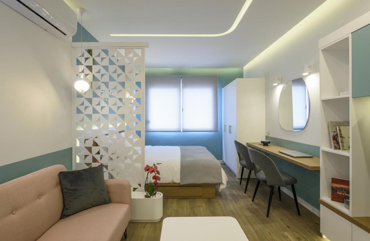 Τhe Half Root Suite In The Heart Of City Center Thessaloníki Exteriör bild