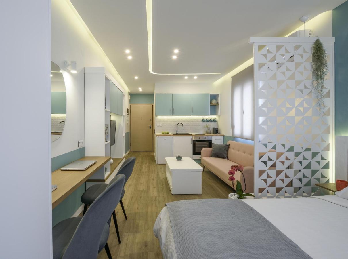 Τhe Half Root Suite In The Heart Of City Center Thessaloníki Exteriör bild